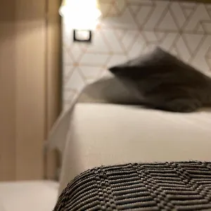  Pensión Lion