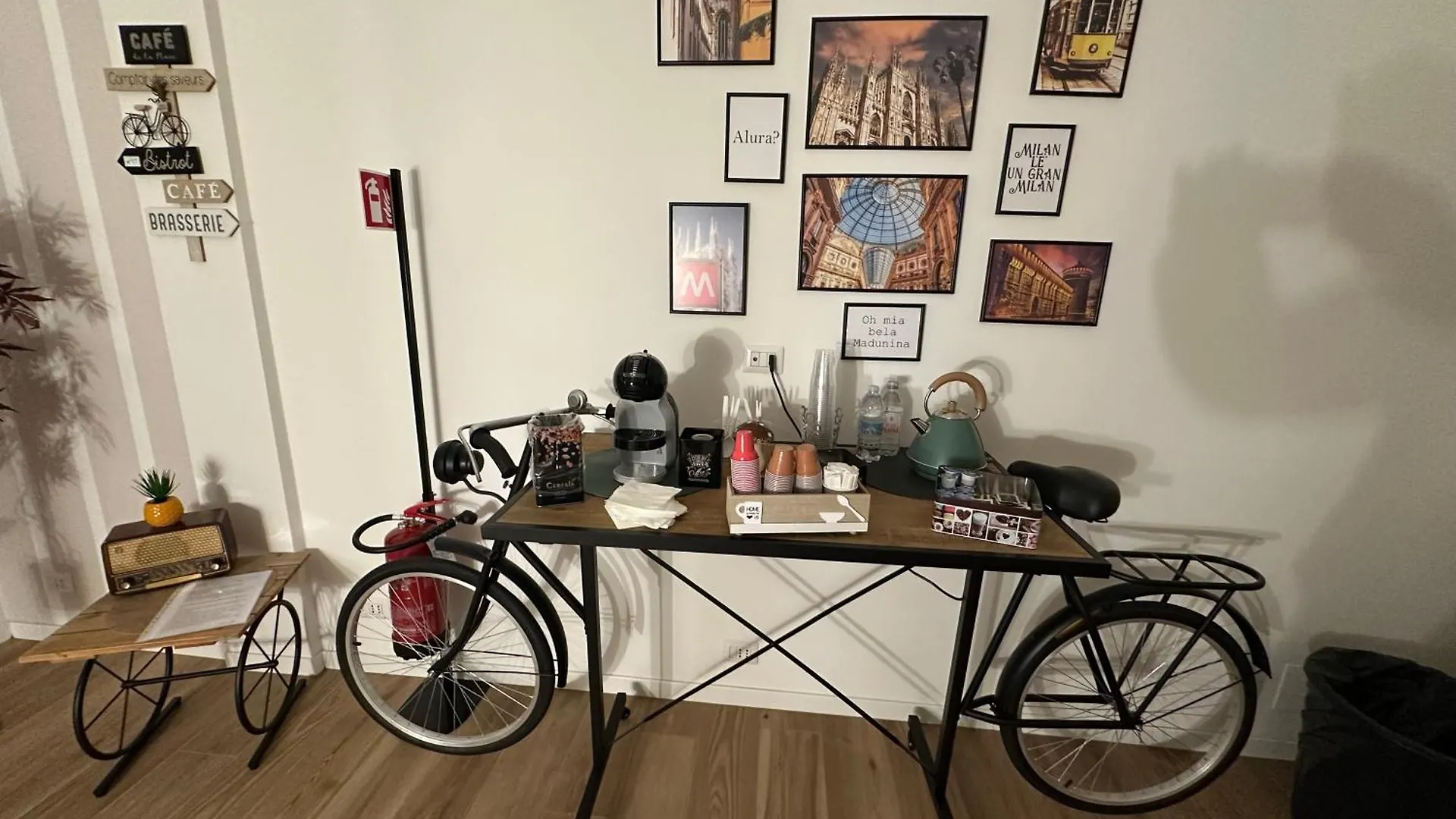 Camera Manzoni A 500 Mt Da San Siro Milan Guest house